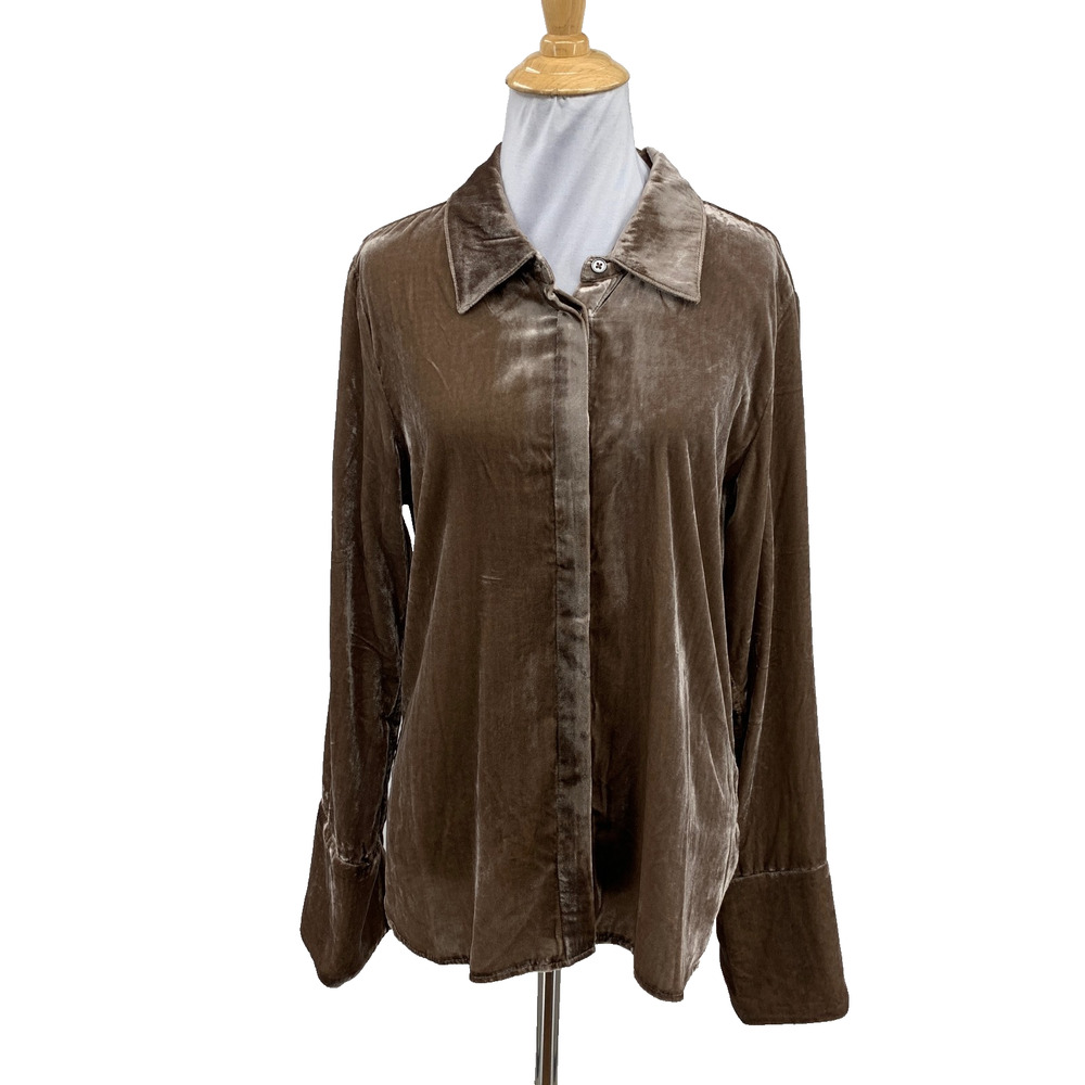 Democracy Shirt Womens M Medium Otter Velvet Hidden Button Wide Cuffs High Low